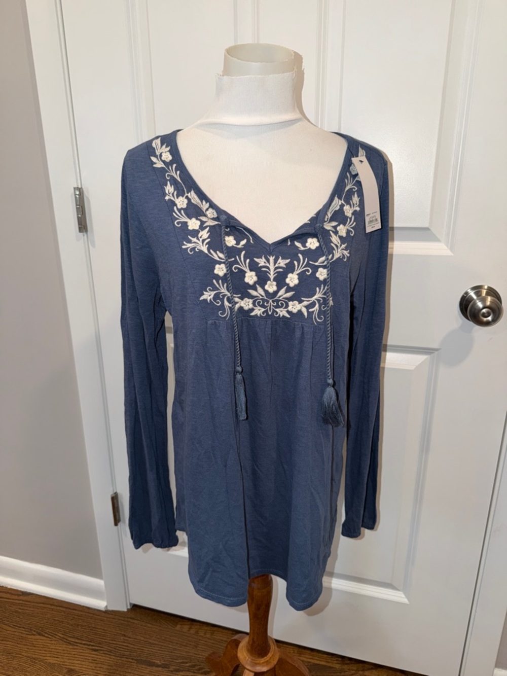 Sonoma Blue Long-Sleeve Embroidered Peasant Top